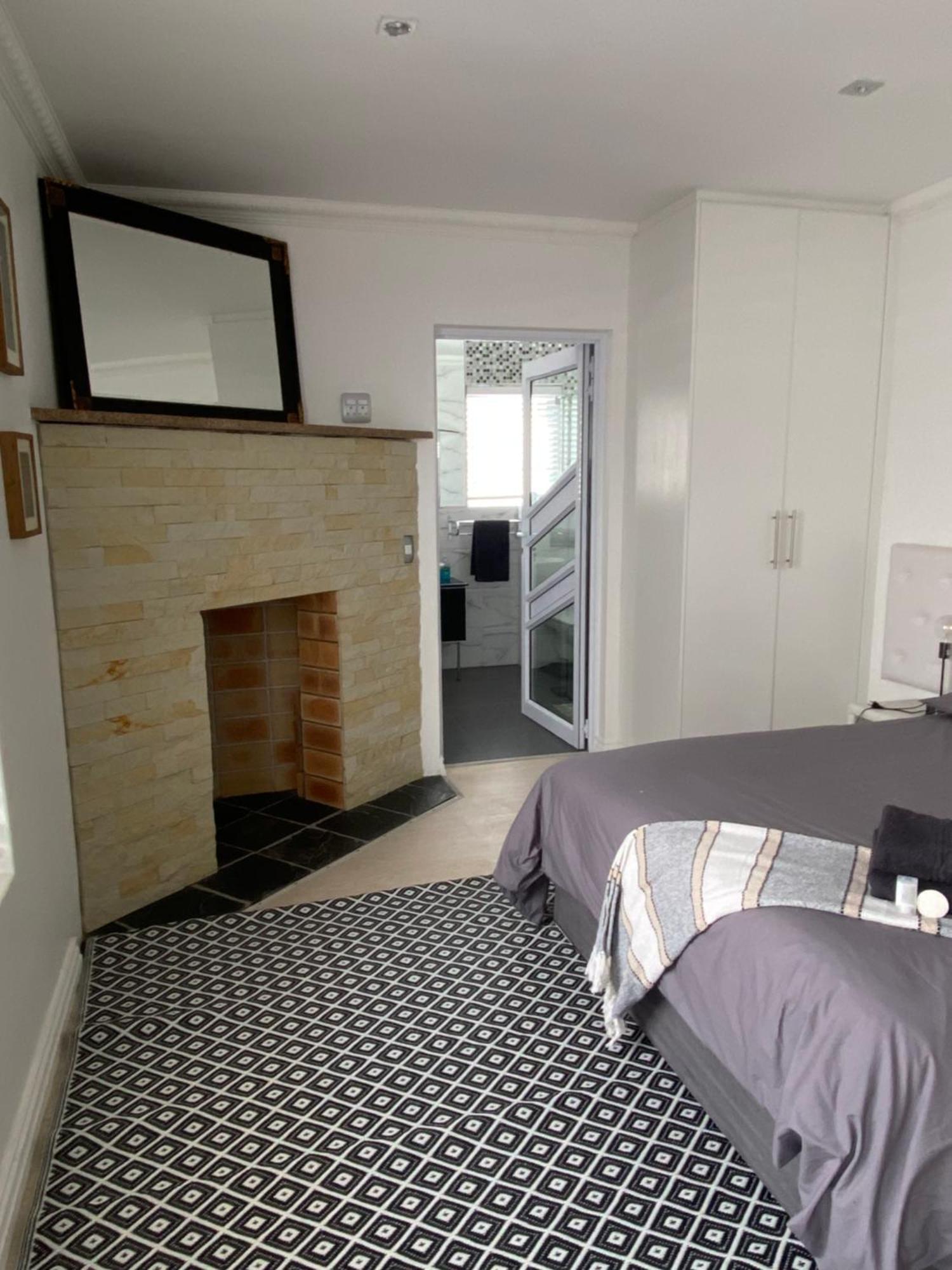 Bed And Breakfast Villa Livadia 开普敦 外观 照片